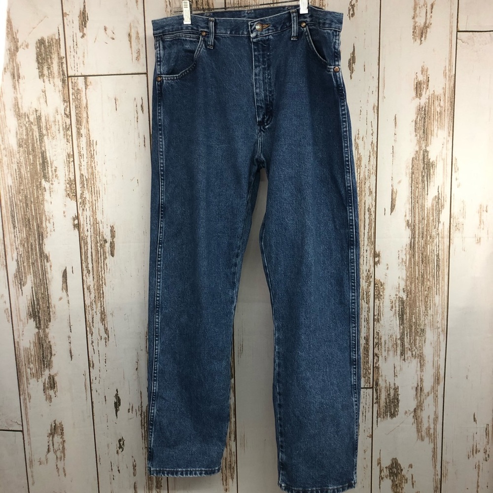 Wrangler Jeans 13MWZGK, Size 36x30. In excellent condition!